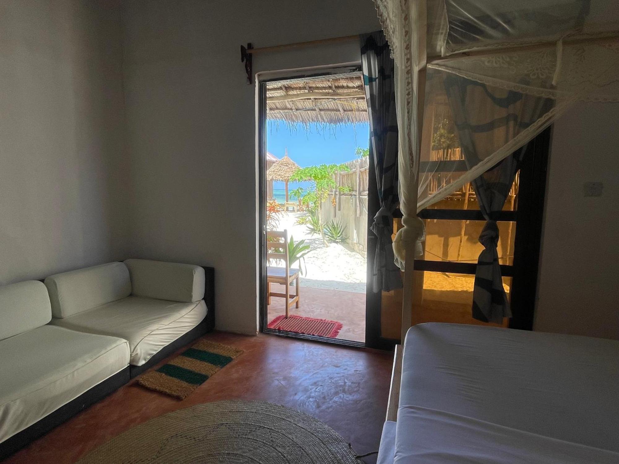 Zanzibar Beach Escape Appartement Bwejuu