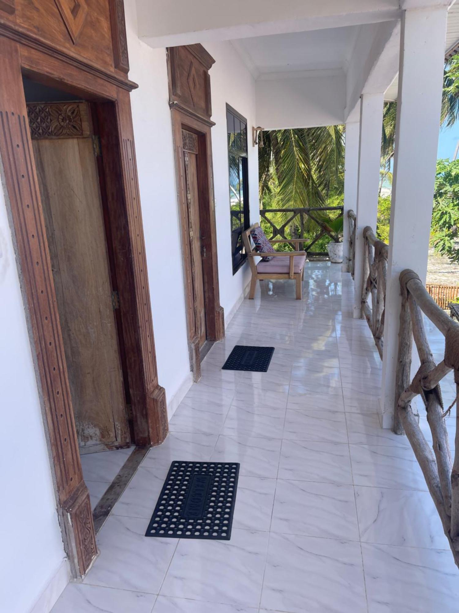 Zanzibar Beach Escape *