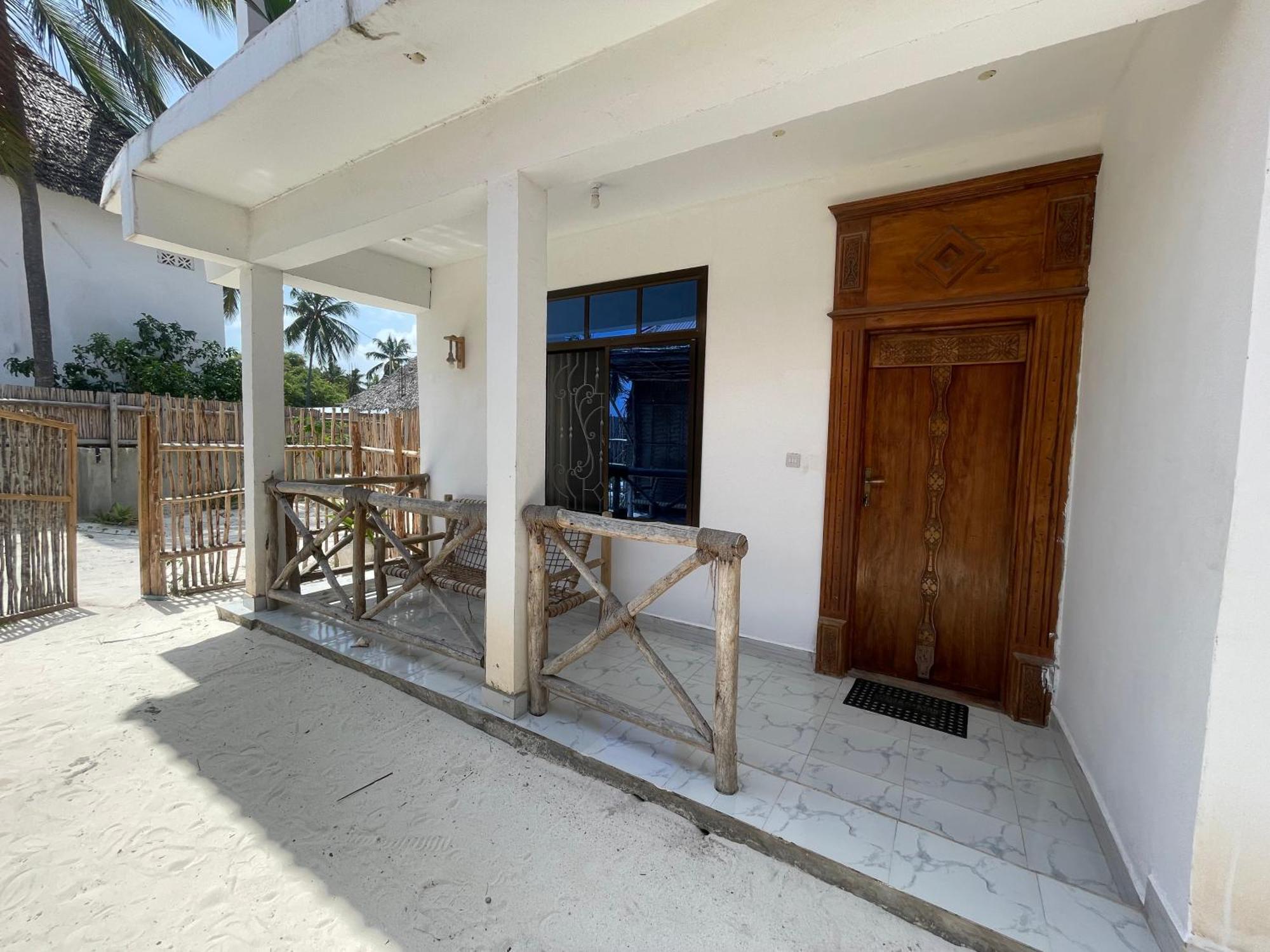 Zanzibar Beach Escape Lägenhet Bwejuu